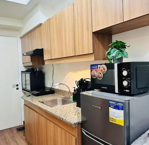 1-br With Pool & Skyline Views In Pasig *